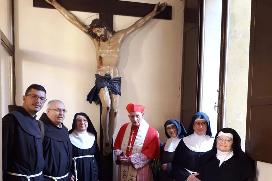 Il cardinal Simoni in visita al monastero di Santa Caterina da Bologna