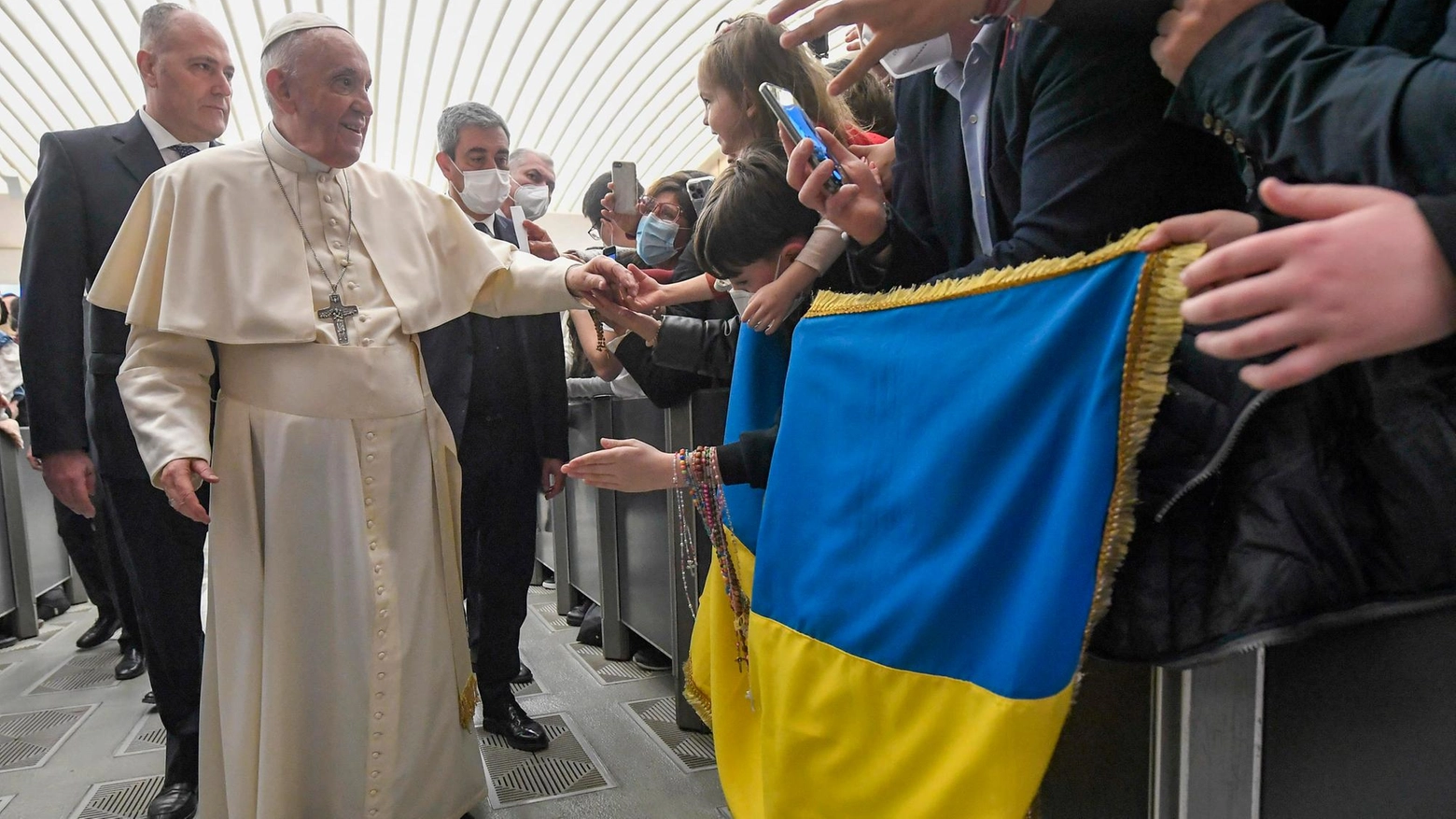 Papa Francesco, 85 anni, ha pregato per l'Ucraina all'Udienza generale