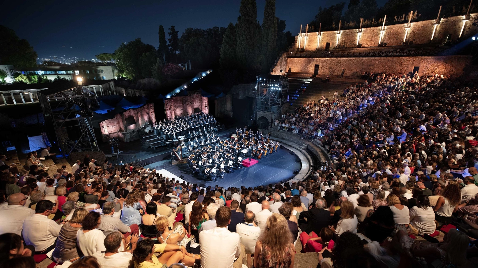 Il concerto di Riccardo Muti  a Pompei questa sera su Rai 1
