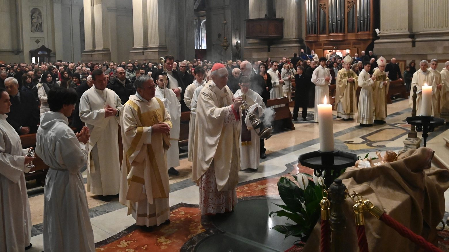 Messa episcopale nella cattedrale di San Pietro con il Cardinale Zuppi
