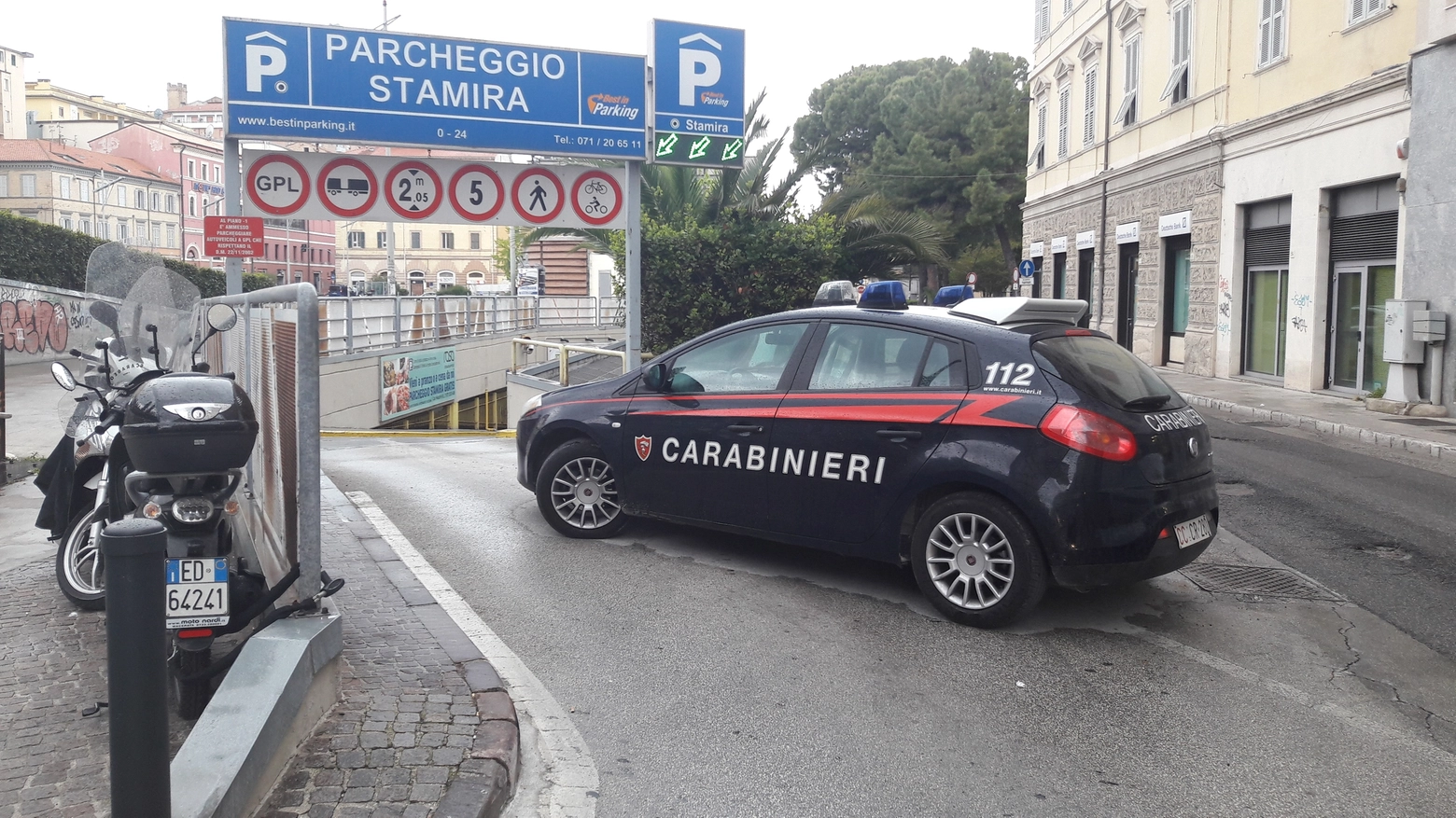 Ancona, allarme bomba al parcheggio Stamira
