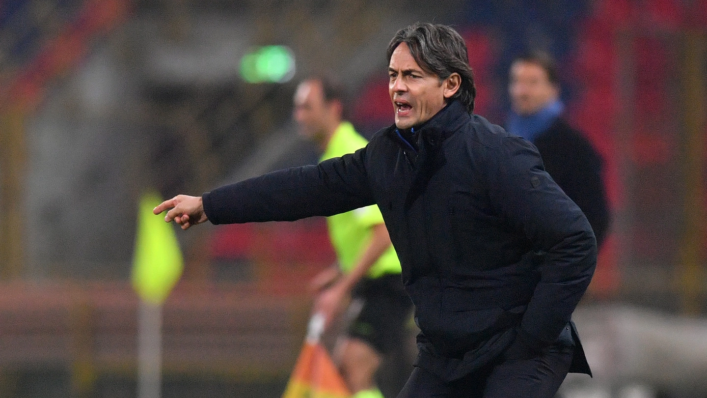 Filippo Inzaghi è stato confermato da Saputo alla guida del Bologna (LaPresse)