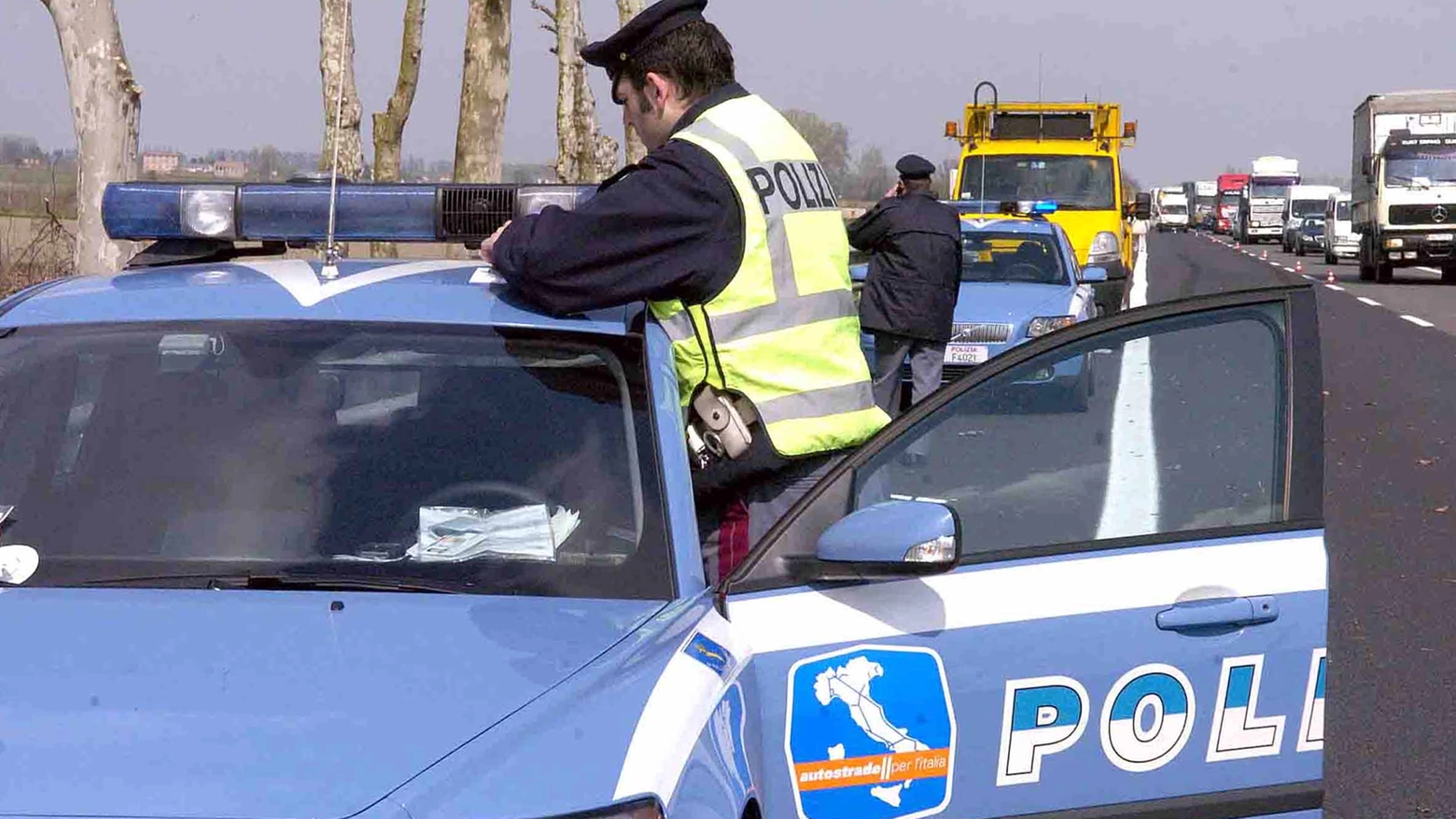 Polizia in autostrada