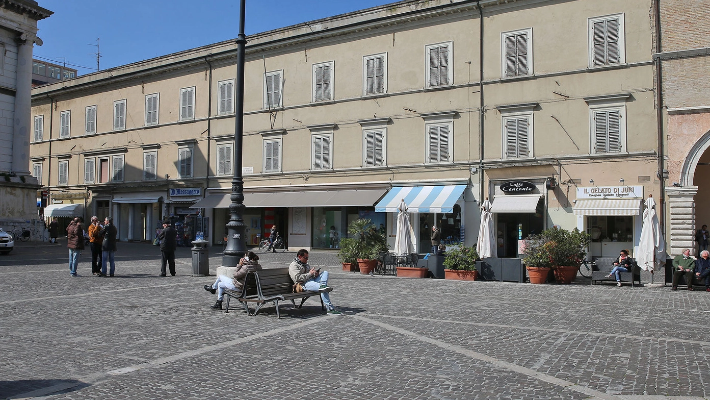 La questura di Pesaro trasferirà alcuni uffici all'ex Intendenza di Finanza (Fotoprint)