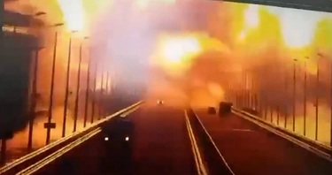 Ponte Crimea, video: il momento dell'esplosione