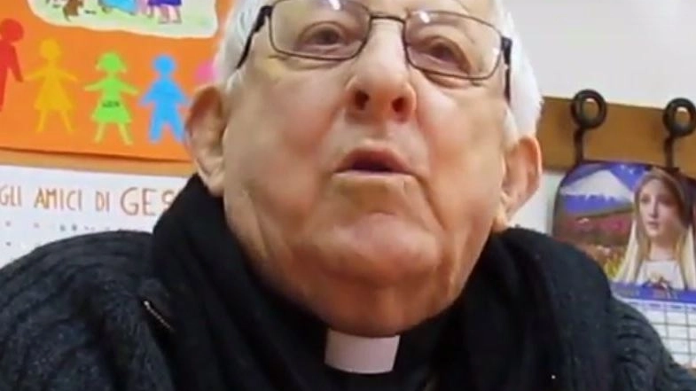 COMBATTIVO Don Raimondo Zanelli ha 88 anni. E’ parroco emerito di Cavola