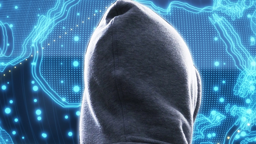 Degli hacker hanno rubato l'identità e dei soldi a una insegnante di Pesaro