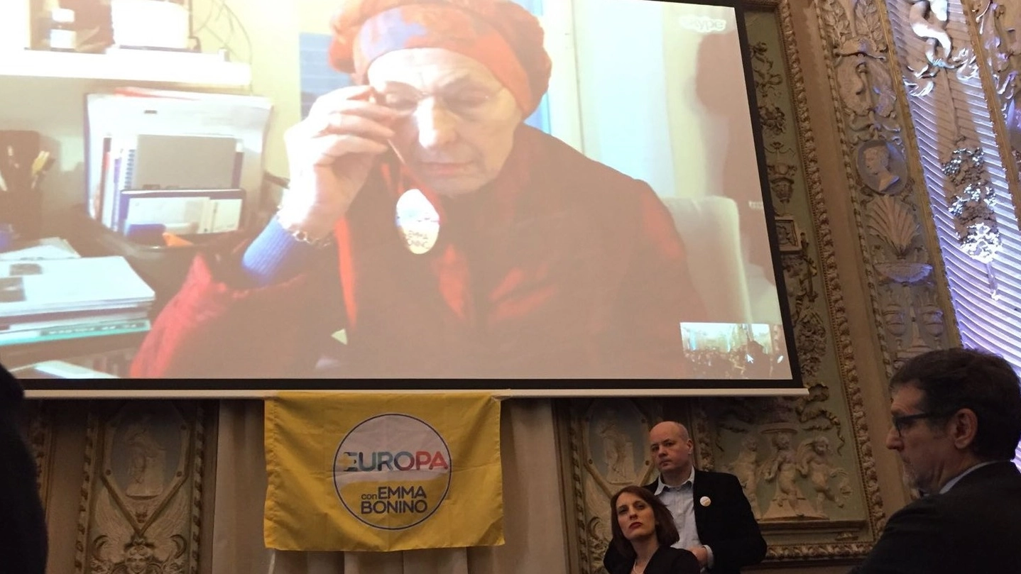 Emma Bonino in collegamento Skype per all’assemblea di +Europa