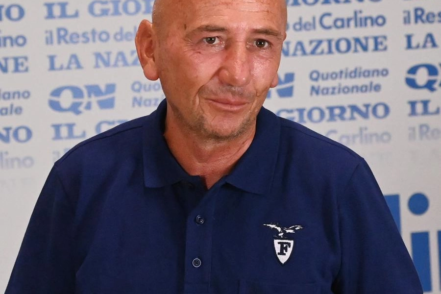 Coach Luca Dalmonte, 58 anni, ieri in visita nella nostra sede centrale (Schicchi)