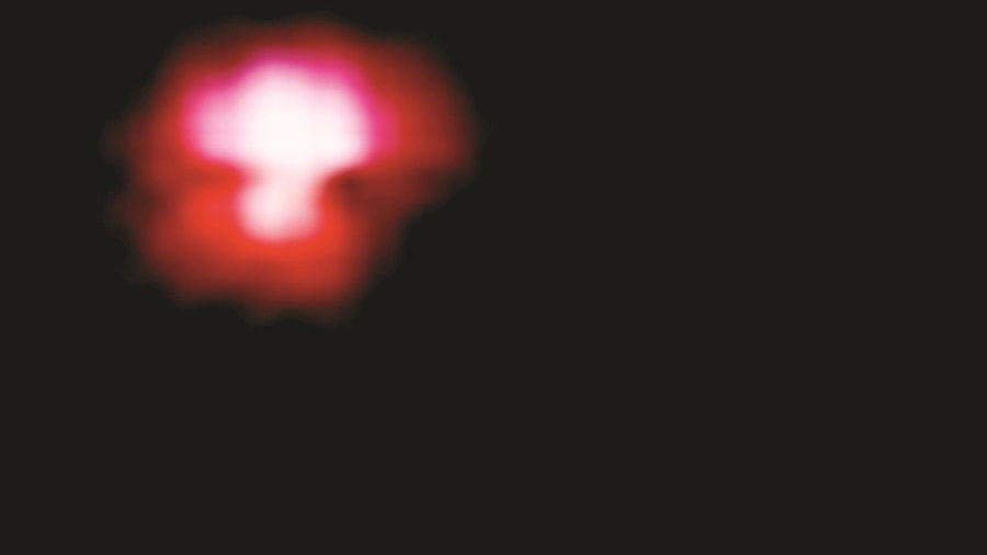 Lendinara, la sfera rossa avvistata la notte di Ferragosto