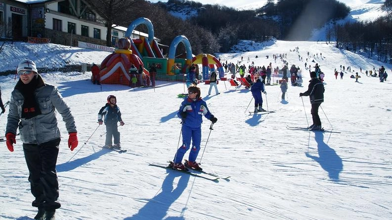 Corno alle Scale: dal 4 dicembre si torna a sciare