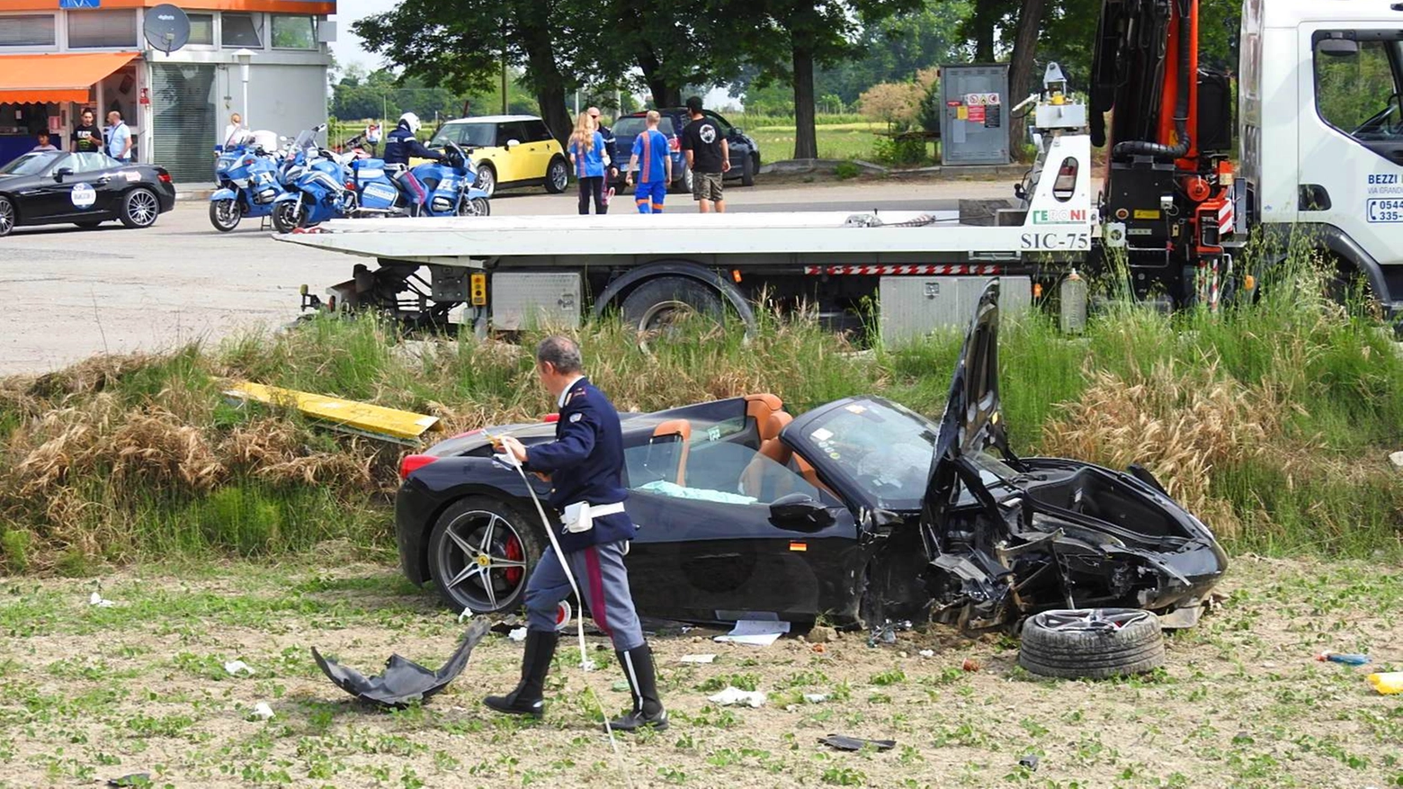 Il pauroso incidente avvenuto questa mattina alle porte di Ravenna  (Foto Scardovi)