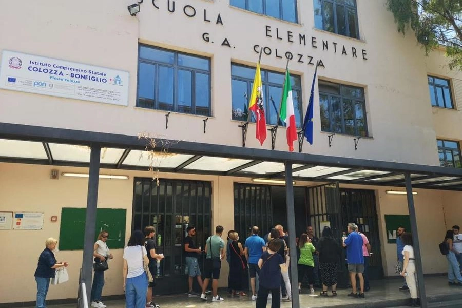 Palermo, è ancora caos ai seggi: mancano decine di presidenti