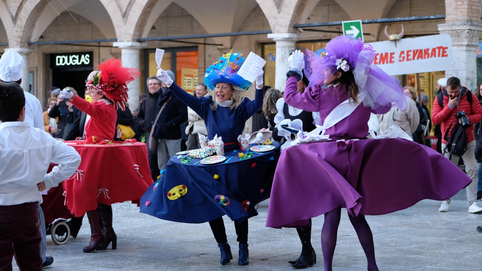 Carnevale di Ascoli in una delle passate edizioni (LaBolognese)