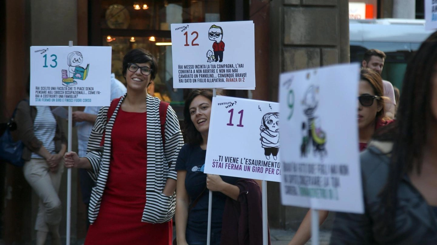 La manifestazione contro il Fertility Day, promossa da Favolosa Coalizione a Bologna (Ansa)
