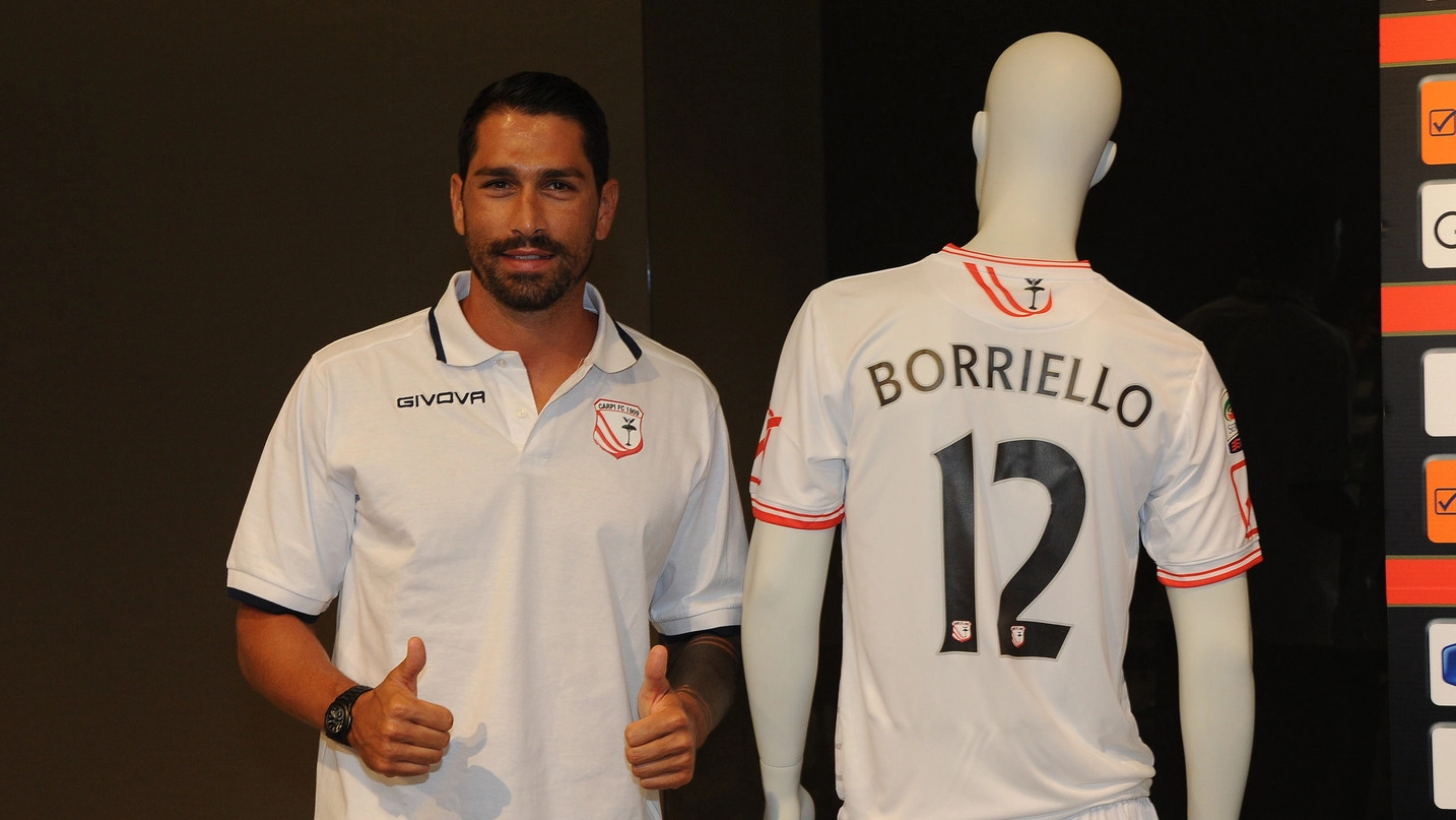 Borriello ha scelto il numero 12 di maglia