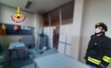 Rovigo, esplosione a scuola: due studenti feriti, edificio evacuato