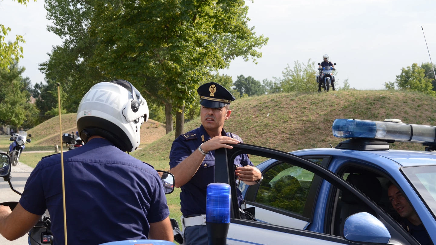 Modena, controlli della polizia (FotoFiocchi)