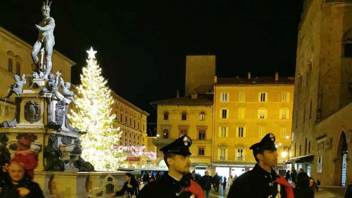 Raddoppiato il numero di forze dell’ordine al lavoro nei giorni delle festività natalizie