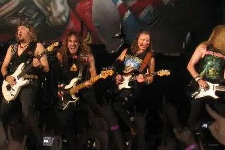 La band degli Iron Maiden si è formata a Londra, in Inghilterra, nel 1975