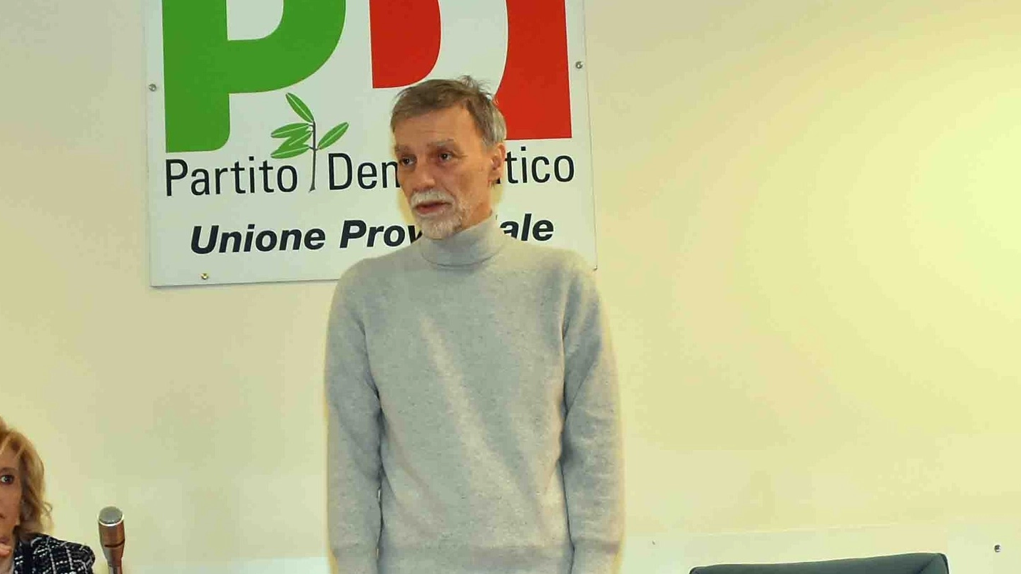 Graziano Delrio ha presentato la mozione congressuale a sostegno di Maurizio Martina