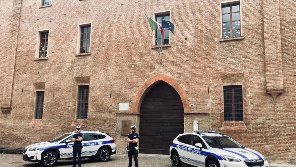 Palazzo Pio imbrattato: tre giovani denunciati