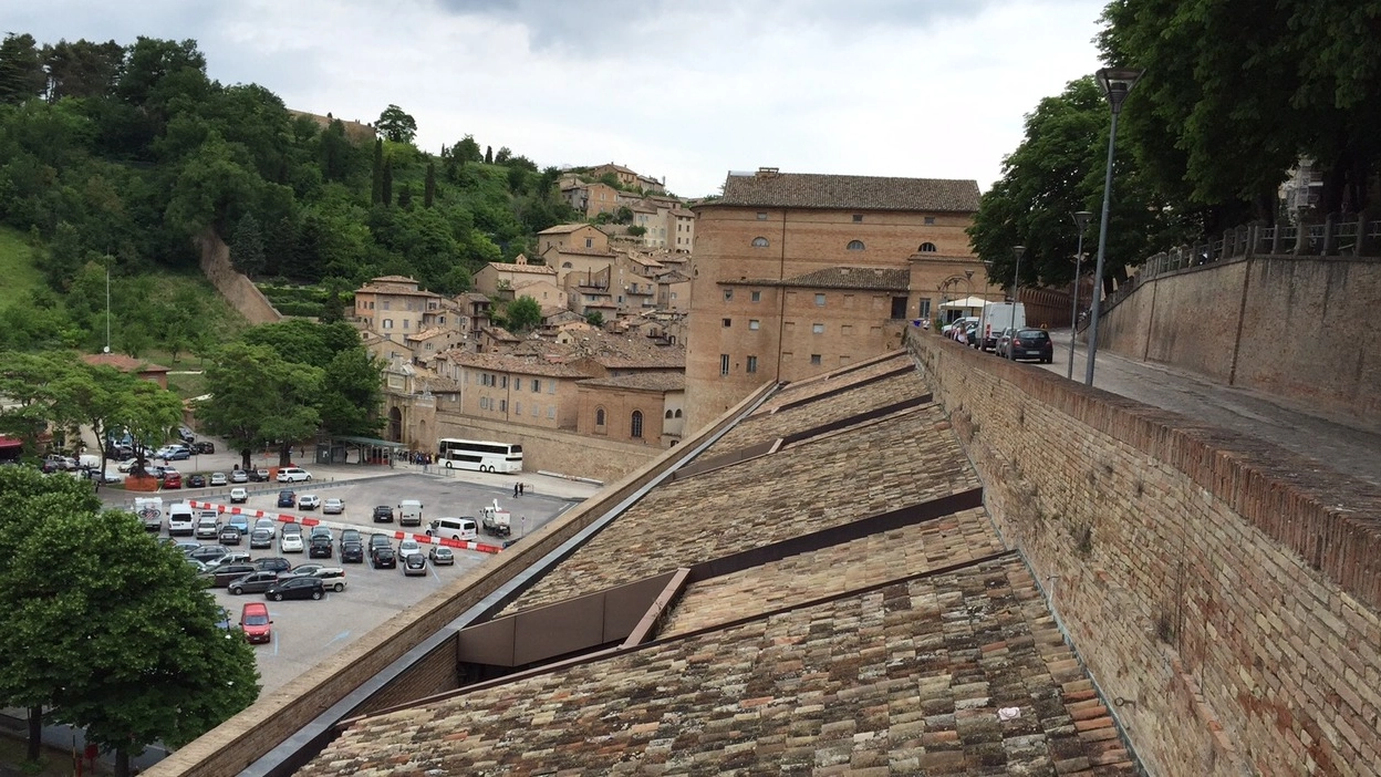 Il grande complesso della Data ad Urbino, sede di Expo 2015 in città