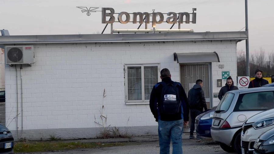 "Bompani, fabbrica ferma da ormai due mesi"    