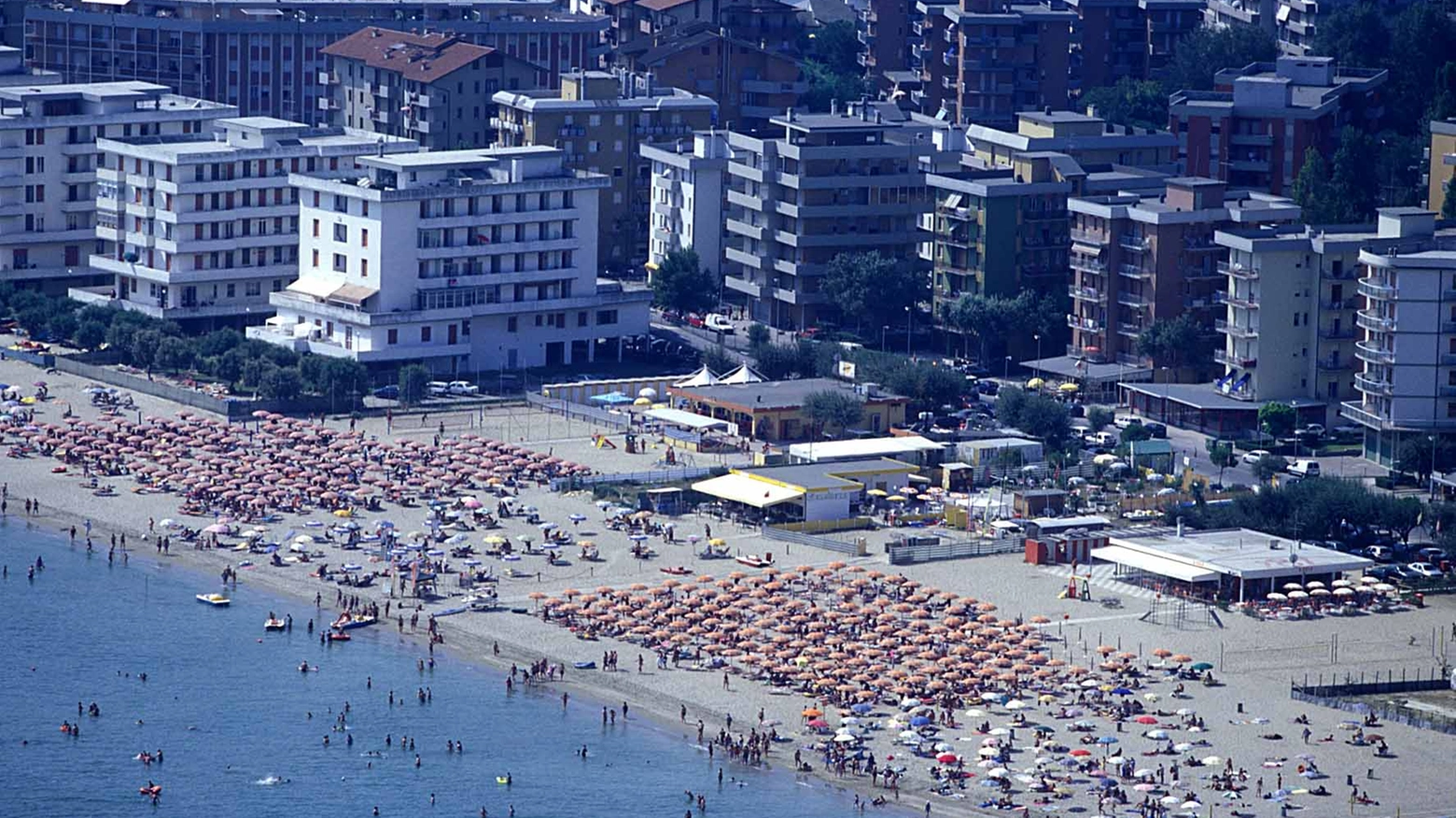 La spiaggia di Lido Adriano (foto d'archivio Zani)