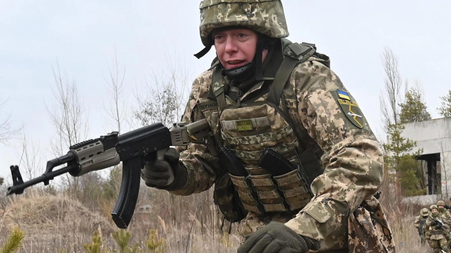 Le truppe ucraine continuano le esercitazioni in vista di un attacco russo