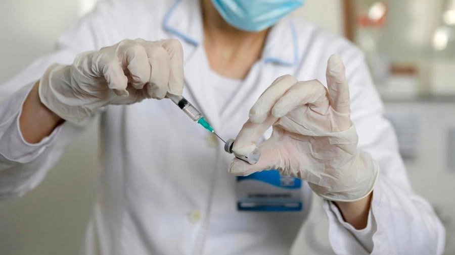 Una settimana di rallentamenti negli approvvigionamenti in Europa del vaccino Pfizer