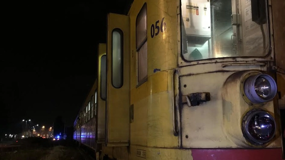 ll treno che ha colpito il 15enne mentre attraversava a piedi i binari e le pattuglie della municipale