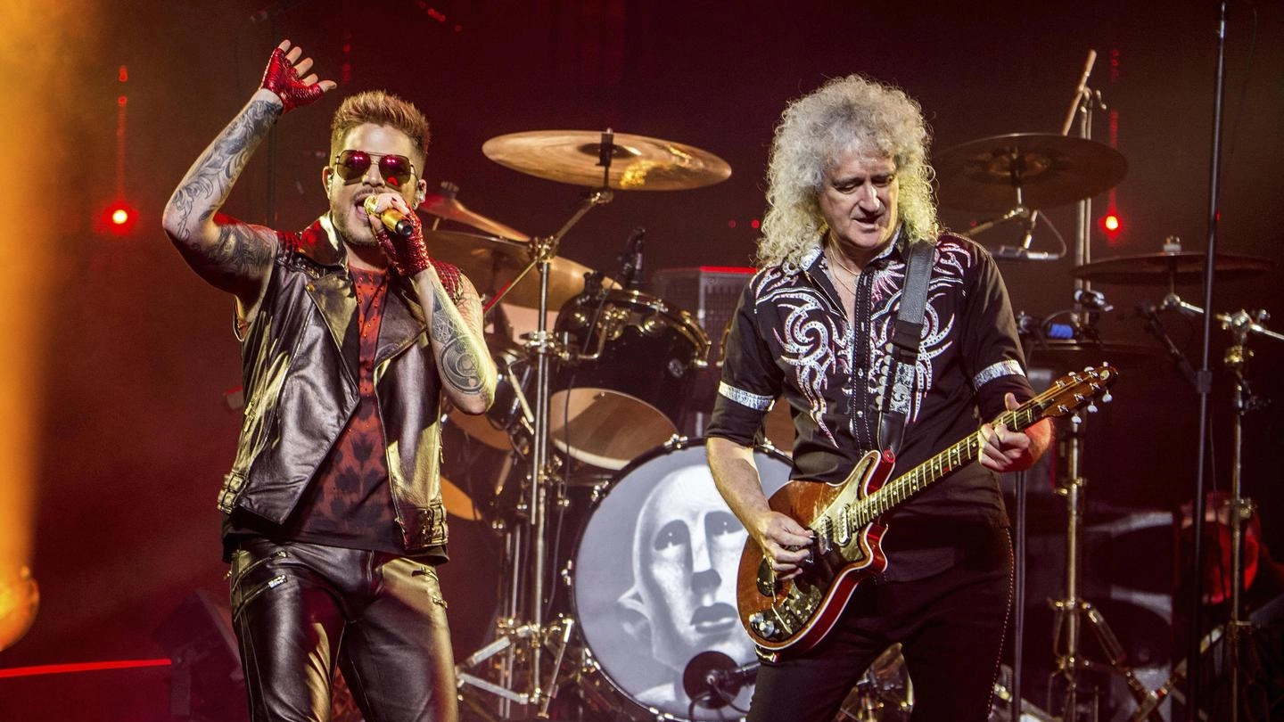 Adam Lambert e Brian May dei Queen (foto Ansa)