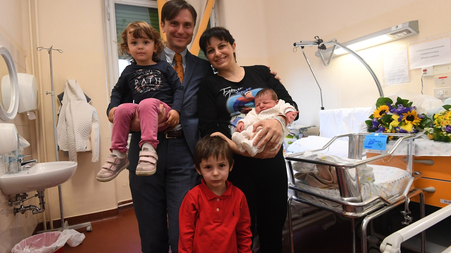 Simona Rinaldi insieme con il marito Luigi e i figli Federico, Francesca e Filippo
