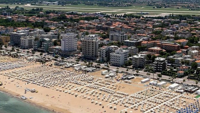 La spiaggia di Rimini vista dall'alto
