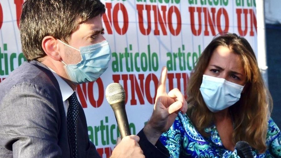 Roberto Speranza (42 anni), intervistato da Agnese Pini, direttrice de La Nazione