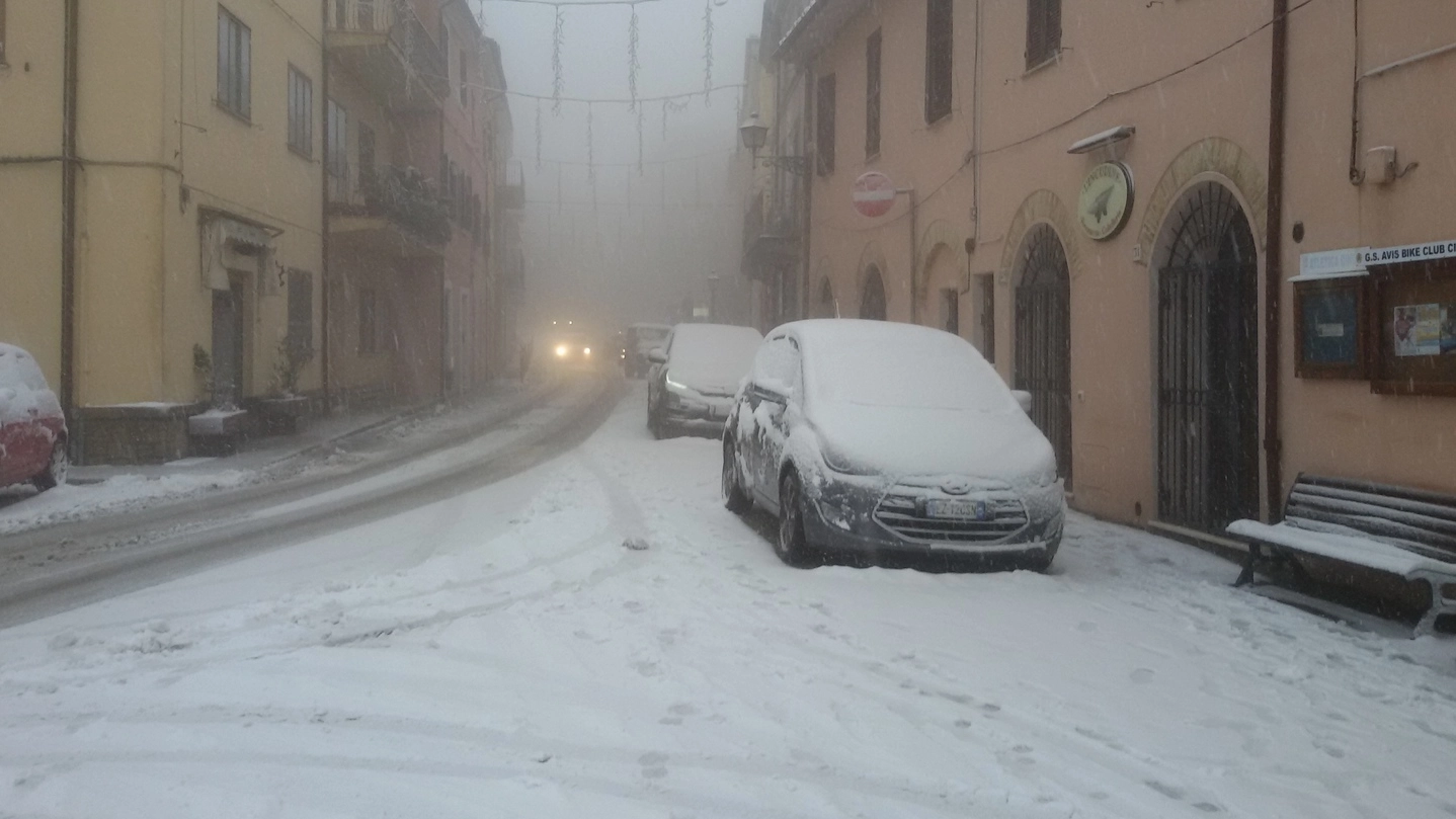 Neve in borgo Paolo Danti