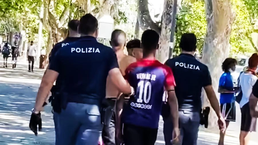 Vandalismi e rapine: primi arresti a Riccione
