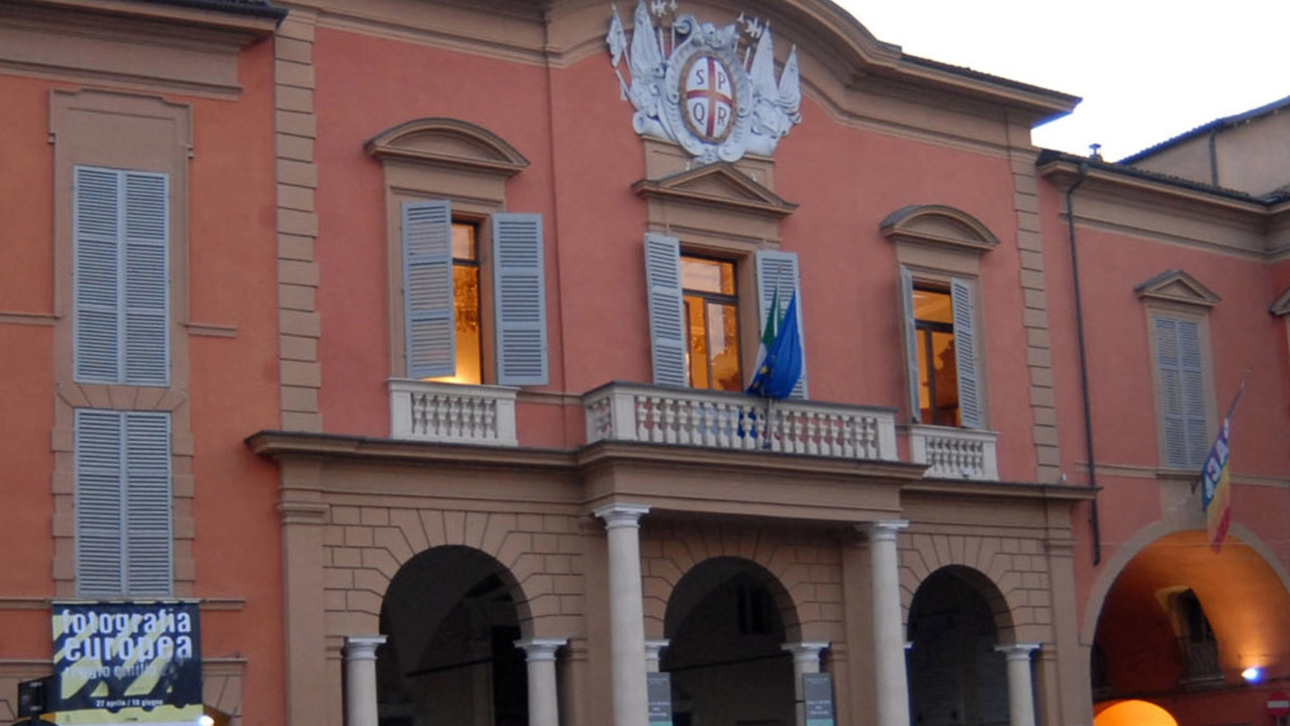 Il municipio di Reggio 