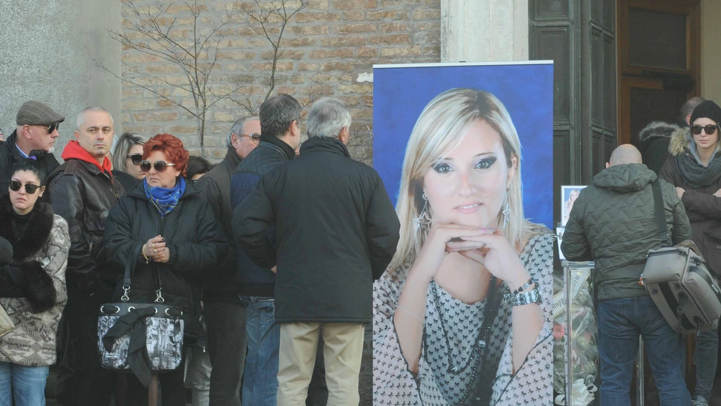 Taglio di Po, i funerali di Eleonora Siviero (Foto Donzelli)
