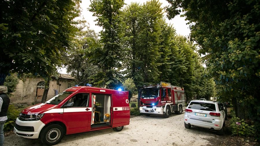 Incendio al San Bendetto a Pesaro (foto Luca Toni)