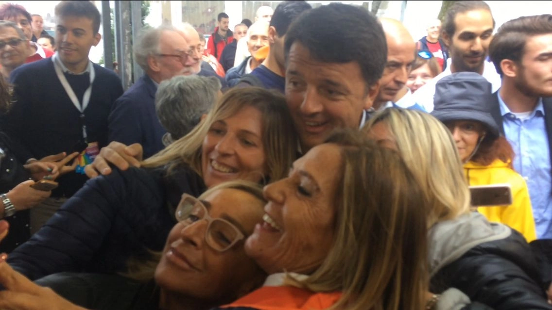 Matteo Renzi alla festa dell'Unità di Imola 