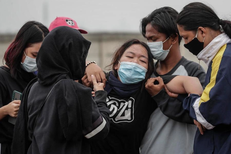 Dramma in Indonesia: il Covid uccide 100 bambini a settimana (Ansa)