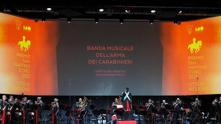 La banda dei carabinieri si esibisce alla premiazione del San Martino d'Oro 2021