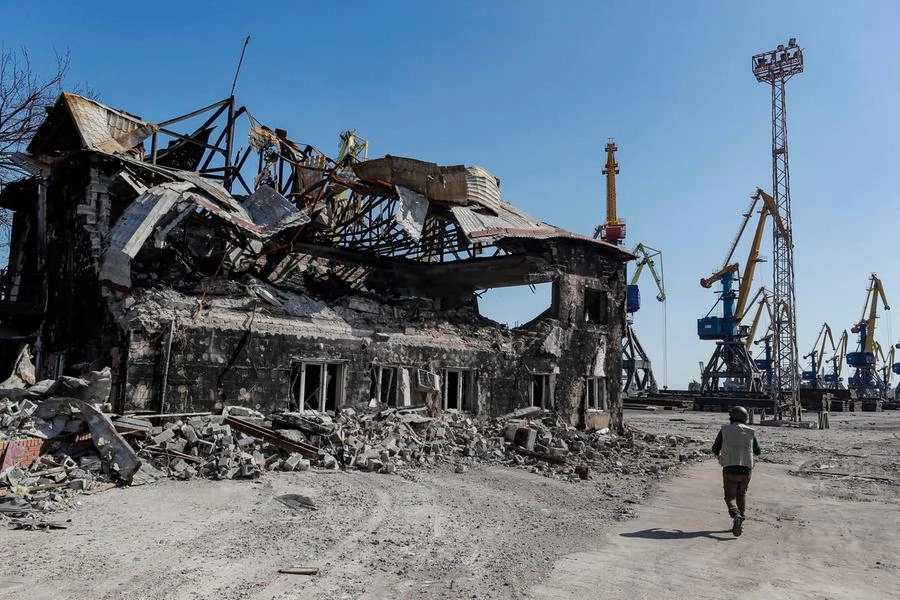 La distruzione nella città martire di Mariupol