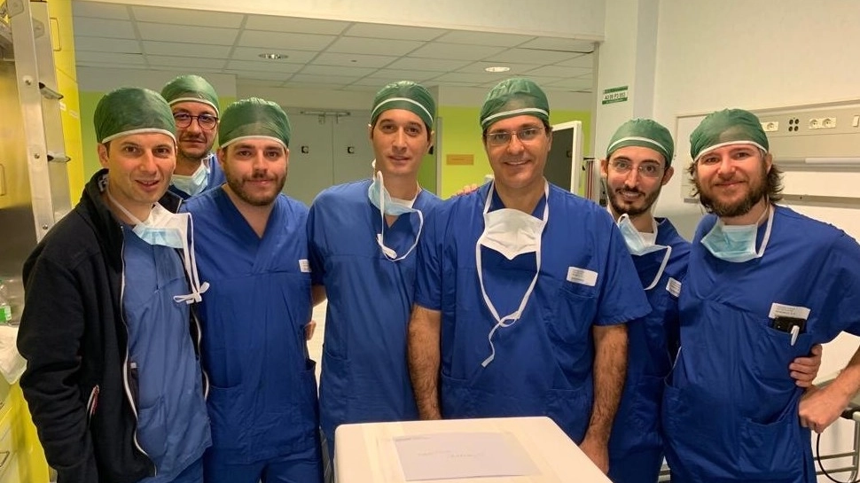 Modena, l'equipe che ha eseguito il trapianto di rene da vivente