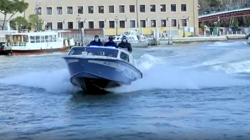 Polizia in azione a Venezia