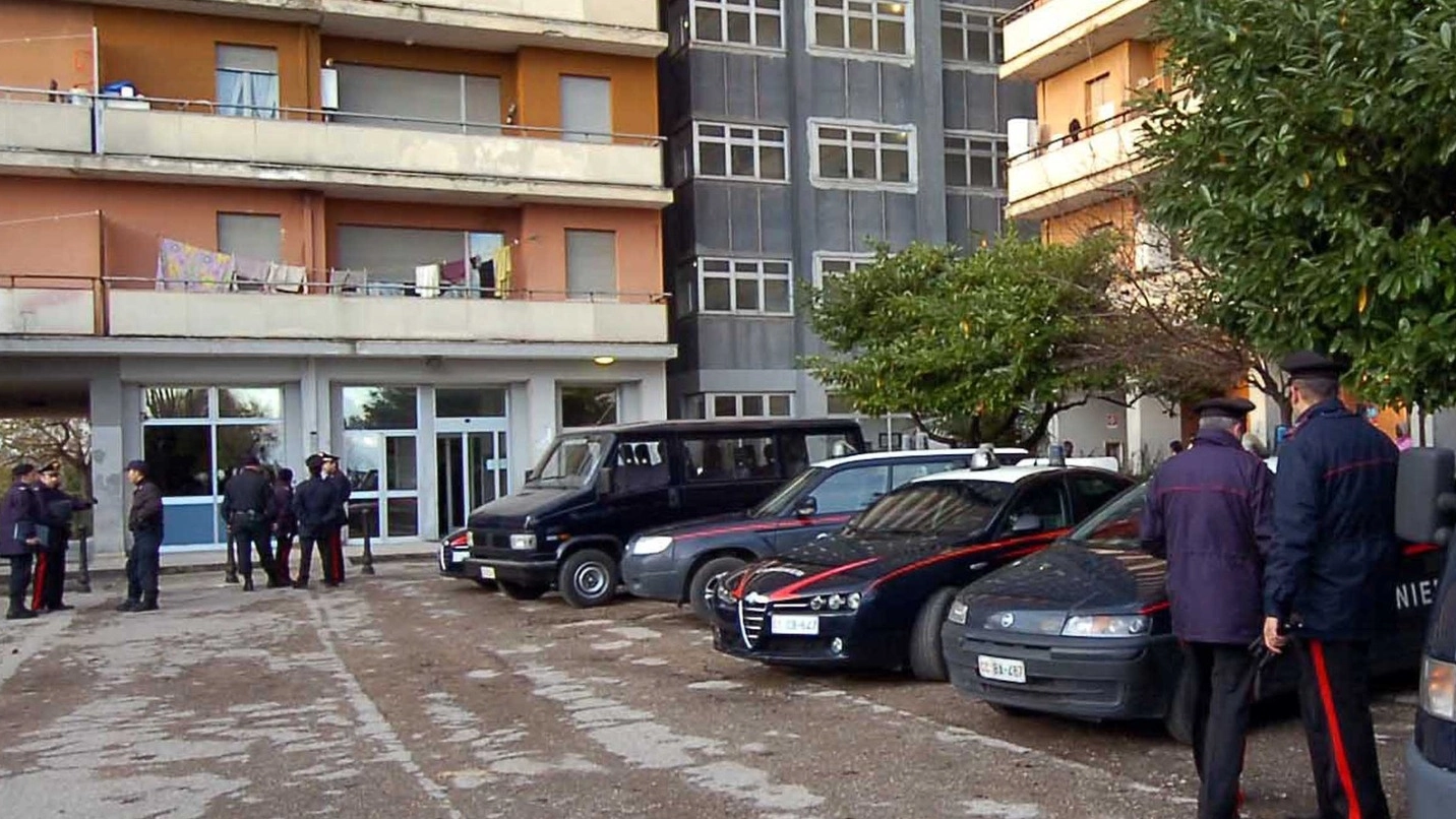 Carabinieri all’Hotel House (foto di repertorio)