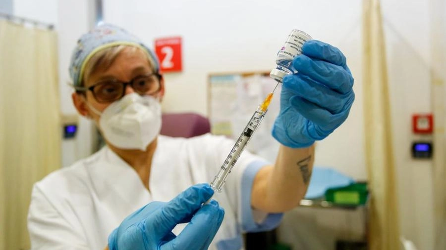 Vaccino Covid, il Veneto pensa alle somministrazioni a domicilio per alcune categorie