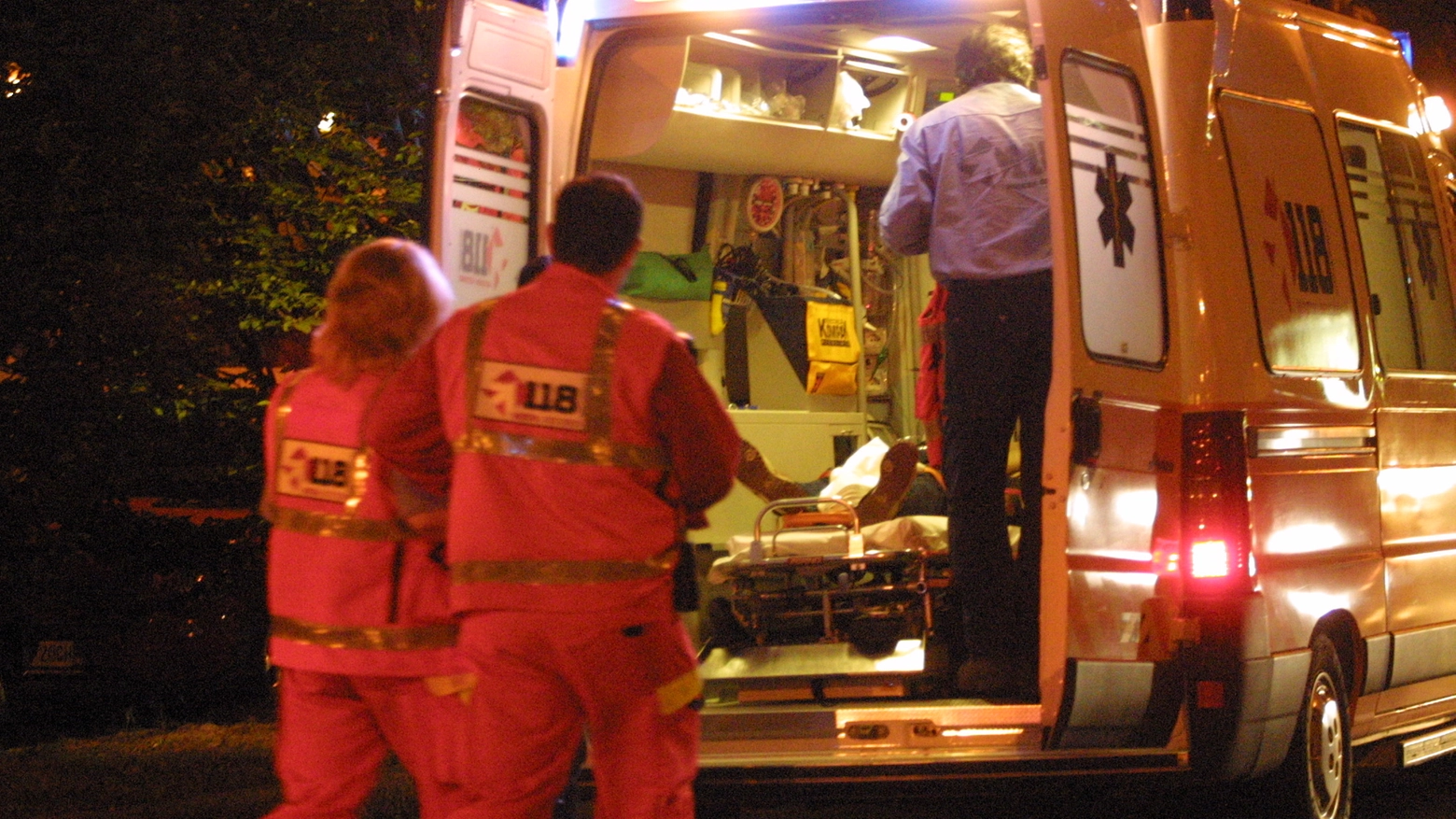 L'ambulanza ha trasportato il cliente ferito con la candeggina al Sant'Orsola (Fiocchi)